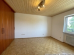 Zimmer mit vorhandenem Einbauschrank - ***Sehr gepflegte DHH mit schönem Garten in Feldkirchen***