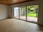 das helle Wohnzimmer - ***Sehr gepflegte DHH mit schönem Garten in Feldkirchen***