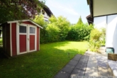 Der Süd-Teil des Gartens mit Gartenhäuschen - ***Rarität! Sehr ansprechende 2-Zimmer-EG-Wohnung mit Garten und Duplexstellplatz***