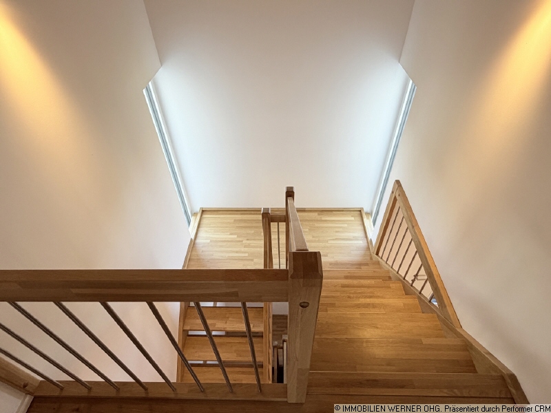 Die Treppe ins Dachgeschoss