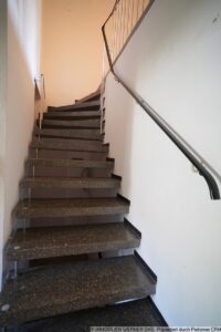 Die Treppe ins OG