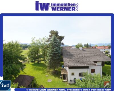 ***Bergblick! 2-Zimmer-DG-Wohnung mit Süd-Loggia und TG-Stellplatz in Thansau***, 83101 Rohrdorf/ Thansau, Dachgeschosswohnung