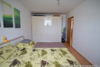 mit perfektem Platz für Schrank