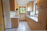 Küche mit zwei Fenstern - die EBK bleibt - ***Perfekt für eine Familie! 4 Schlafzimmer, Garten und Garage!!! Rosenheim-Erlenau!***