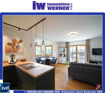 **Wohnen mit Stil – hochwertig renovierte 2-Zimmer-Wohnung mit EBK, Westbalkon und TG**, 83026 Rosenheim, Etagenwohnung
