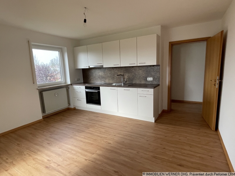 Einbauküche ohne Kühlschrank vorhanden