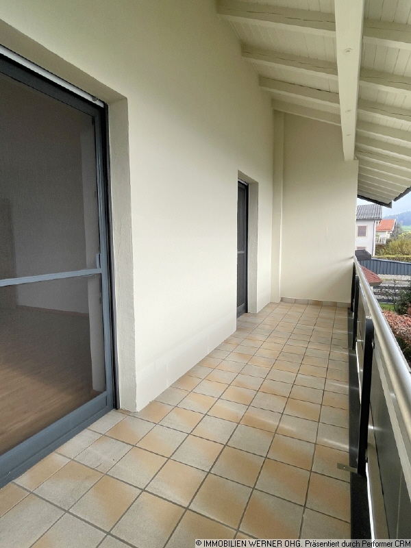 Der überdachte Süd-Balkon