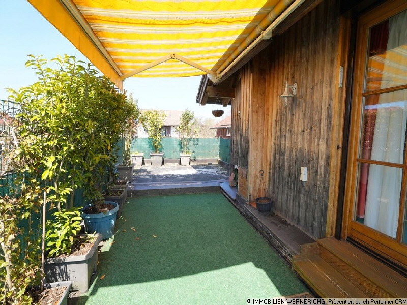 Die Terrasse auf der Garage
