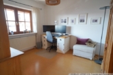 Das eine Kinderzimmer oder Büro - ***Gemütlich! Platz für die Familie! 4-Zimmer-Wohnung mit tollen Details in Mangfall-Nähe***