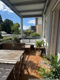 Sehr gut nutzbarer Balkon