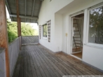 etwa 18 m² überdachter Balkon