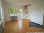 gute Stellflächen und Zugang Dachstudio