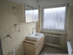 OG - Bad mit Fenster und Wanne