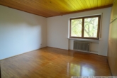 Eines der Schlafzimmer - ***Traum-Grundstück mit Altbestand am Schloßberg – 3 EFH-Parzellen möglich***