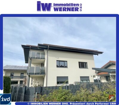 ***4-Zimmer-EG-Maisonettewohnung / Bj. 2019 / Garten / Carport***, 83128 Halfing, Erdgeschosswohnung