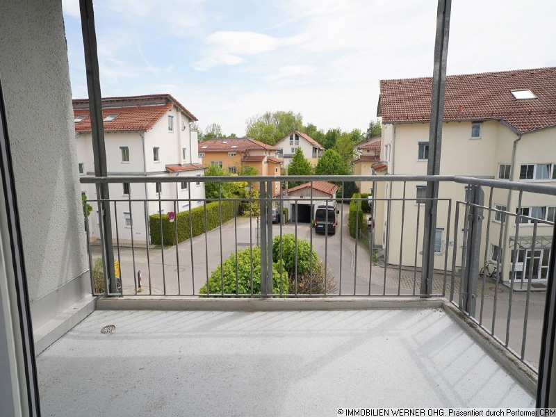 Überdachter Süd-Balkon