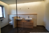 Toilette und zwei Waschbecken - ***Großzügige 4-Zimmer-Wohnung mit 3 Balkonen und Einzelgarage***