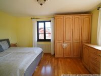 Zimmer 2 mit ca. 15,9 m²