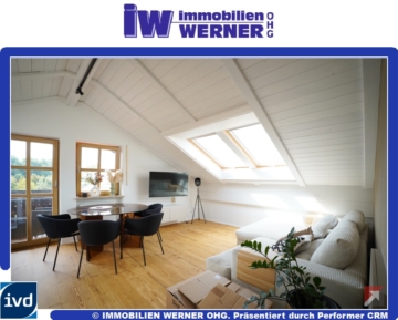 ***Moderne und charmante 3-Zimmer-DG Wohnung mit EBK und 2 Balkonen***, 83093 Bad Endorf, Dachgeschosswohnung