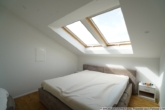 Das Schlafzimmer - ***Moderne und charmante 3-Zimmer-DG Wohnung mit EBK und 2 Balkonen***