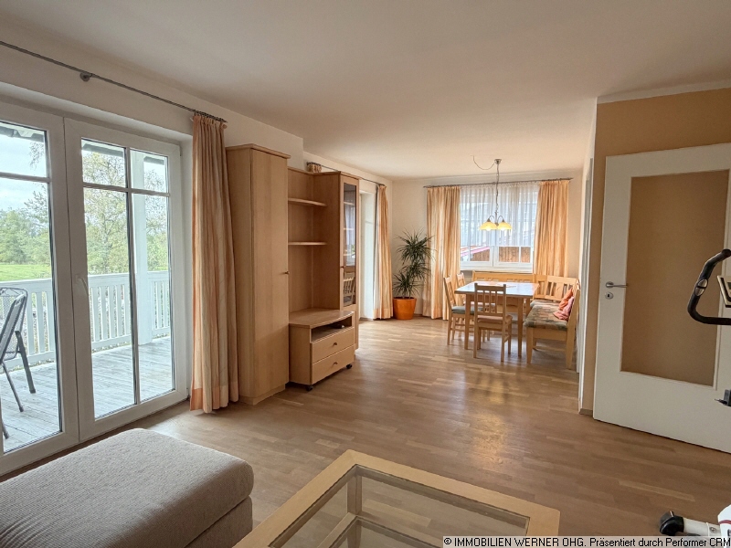 Helles Wohnzimmer