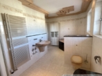 Eine tolle Größe für ein Bad! - ***Die ganze oberste Etage! Super hell, super Blick!Penthouse-Flair***