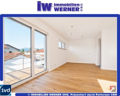 ***NEU! ERSTBEZUG! 3-Zimmer-Wohlfühl-Wohnung mit zwei Balkonen und TG***, 83064 Raubling, Etagenwohnung