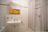 Das Bad - ***Alles dabei: 3-Zimmer-EG-Wohnung m. Garten, Küche und Carport-Stellplatz***
