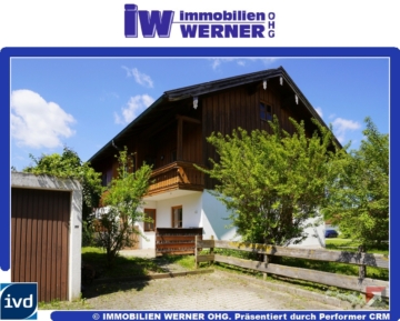 ***Gepflegte, helle DHH mit Garten, Garage und ausbaubarem DG in ruhiger Lage in Beyharting***, 83104 Beyharting, Doppelhaushälfte