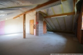 Ausbaureserve im Dachgeschoss - ***Gepflegte, helle DHH mit Garten, Garage und ausbaubarem DG in ruhiger Lage in Beyharting***