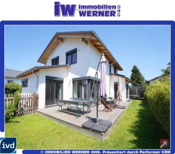 ***Junges Familiendomizil – modern, energieeffizient, großzügig***, 83052 Bruckmühl, Einfamilienhaus