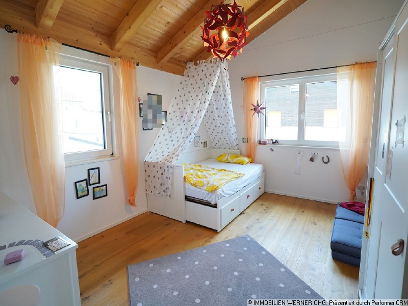 Kinderzimmer 1 (ca 16 m²)