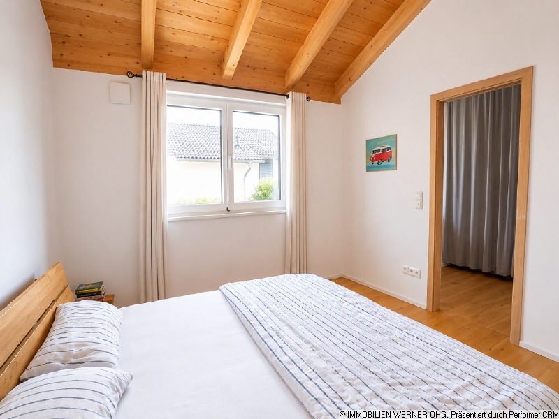 Elternschlafzimmer + Ankleide